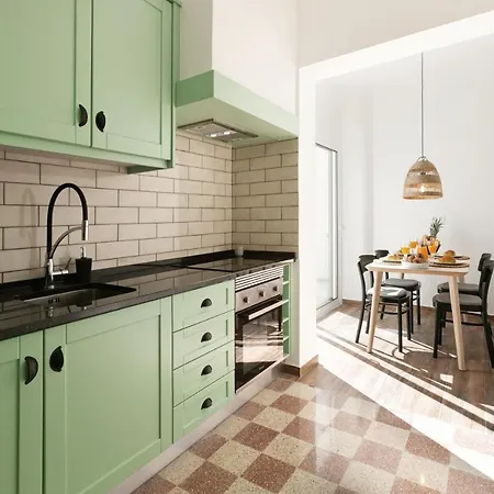 Patio House 아파트 페니케