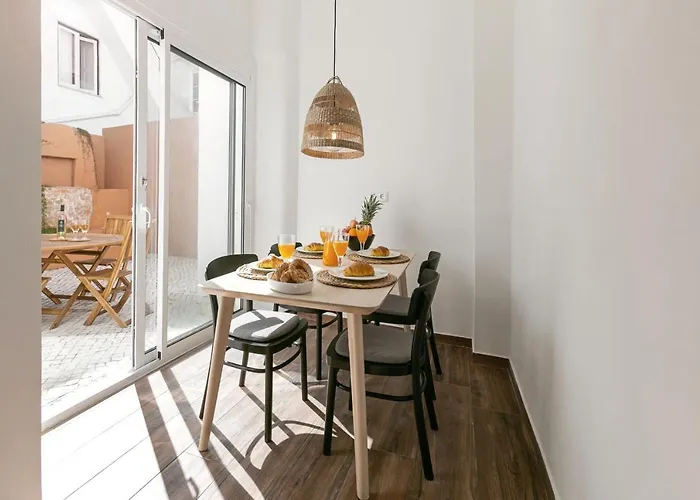 Patio House Peniche